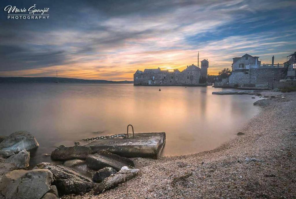 Modern Apartment Near Split & Trogir Kaštela エクステリア 写真
