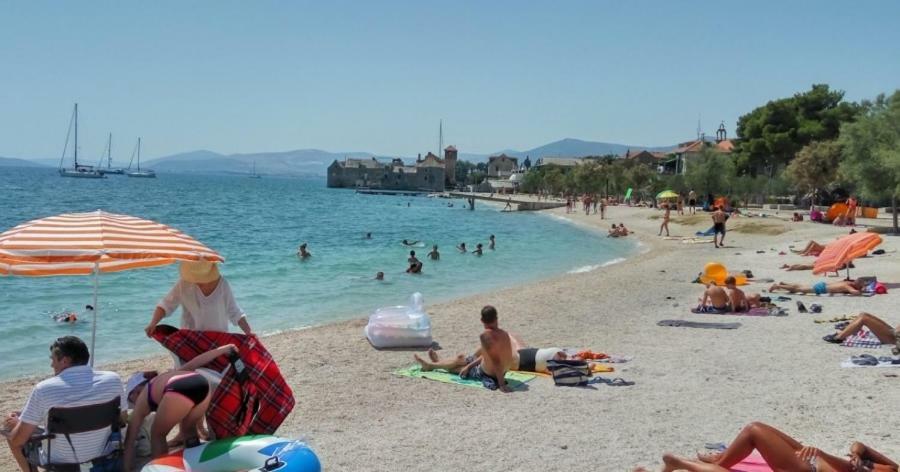 Modern Apartment Near Split & Trogir Kaštela エクステリア 写真