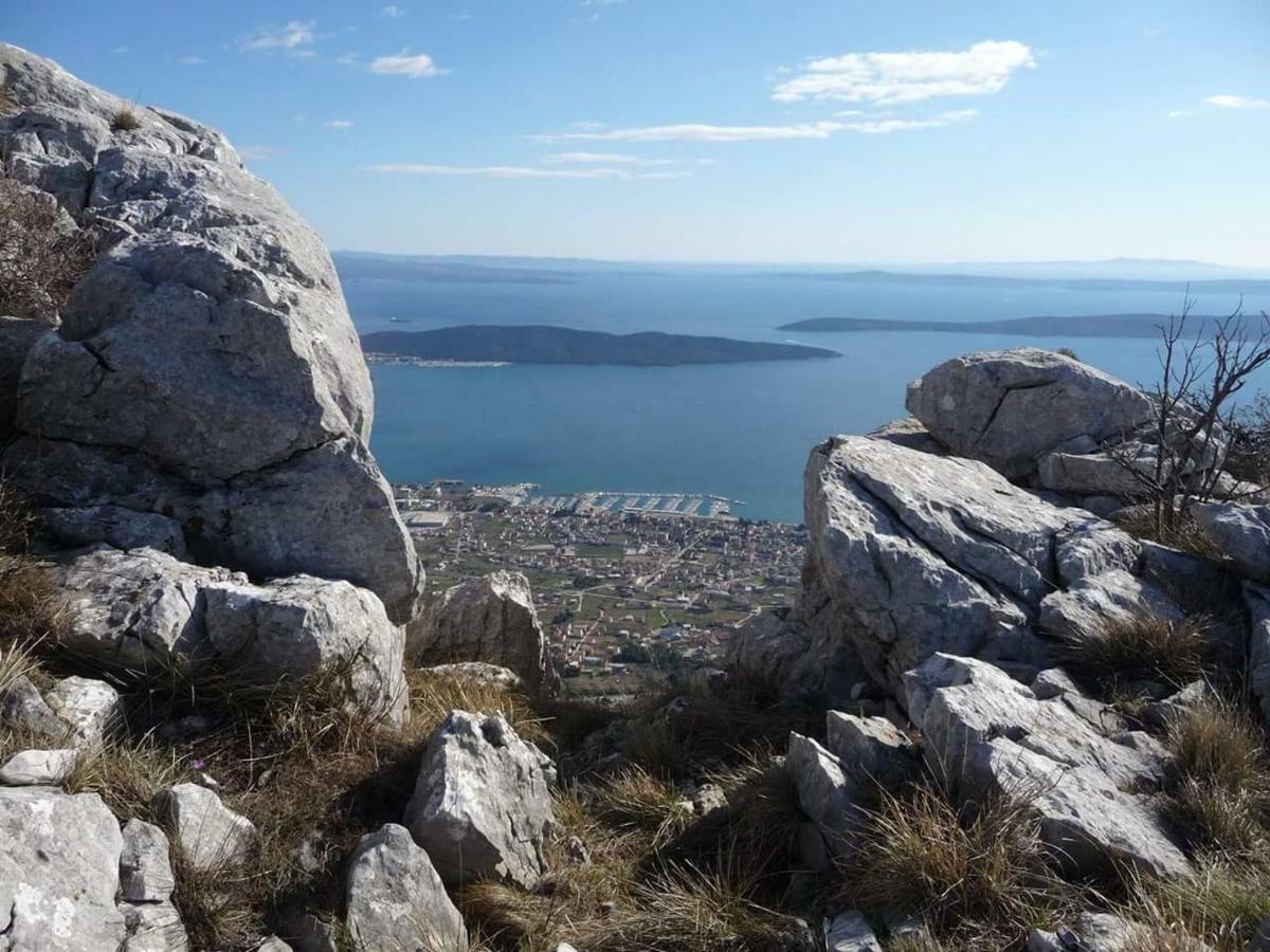 Modern Apartment Near Split & Trogir Kaštela エクステリア 写真