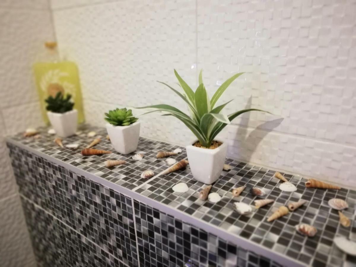 Modern Apartment Near Split & Trogir Kaštela エクステリア 写真