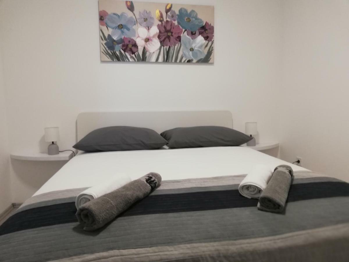Modern Apartment Near Split & Trogir Kaštela エクステリア 写真